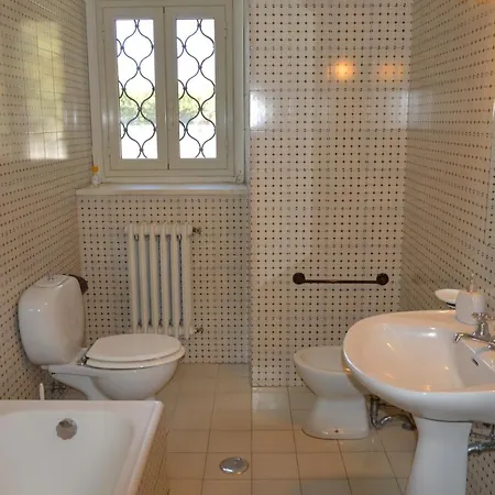 Uzeda, Doppia Con Bagno Privato 3* マスカルチーア